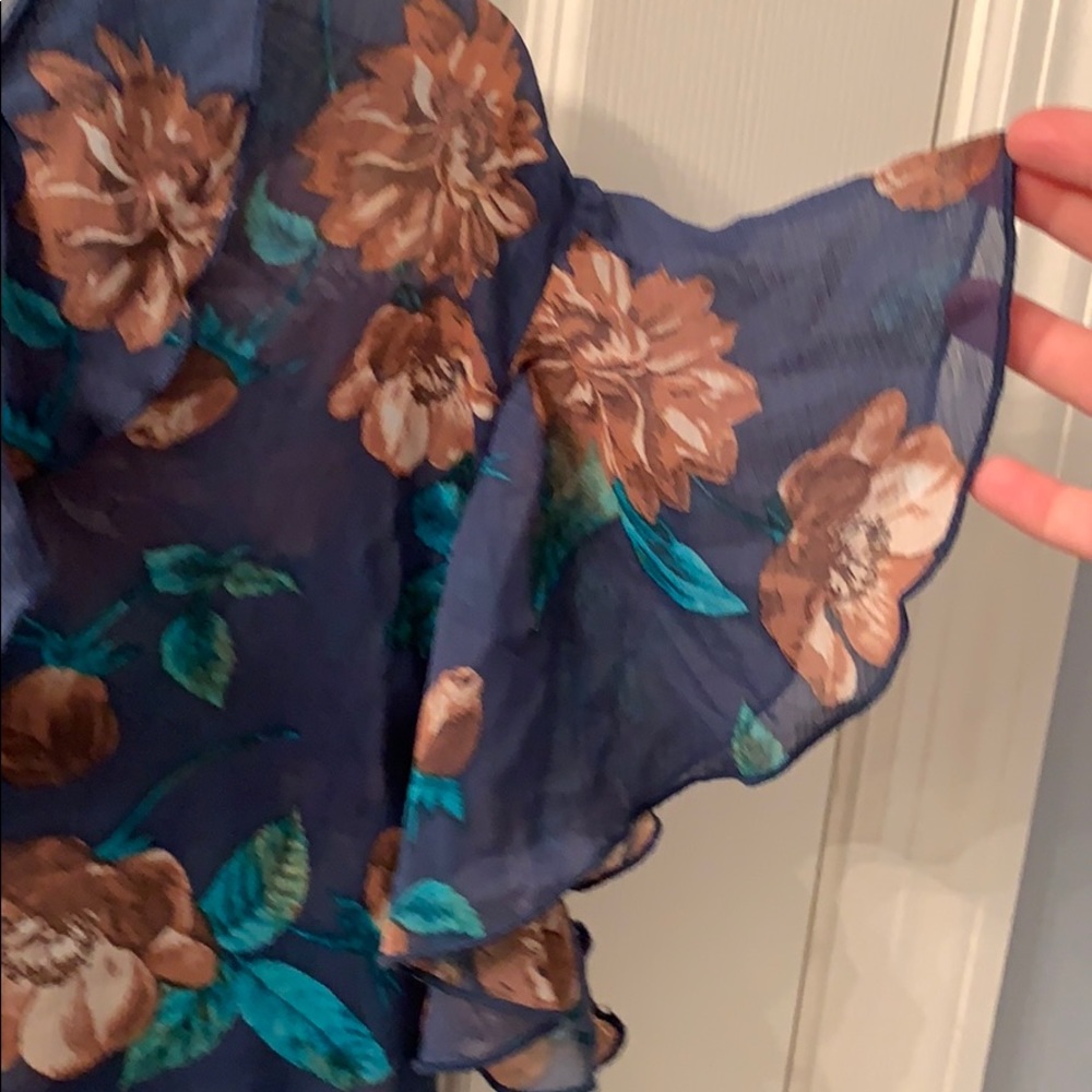 Jessica Simpson Floral Ruffled Shear Top - Picture 3 of 6